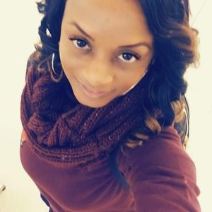 Meet your Posher, Keva